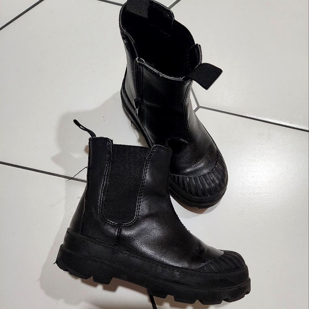 H&M toddler boys boots, fleece lined